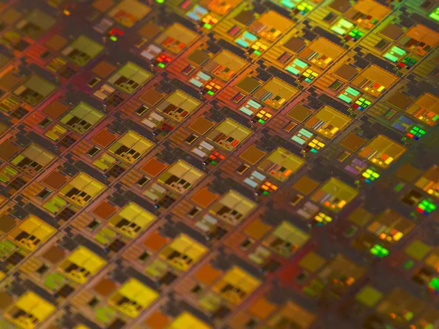Semiconductors: Flawless Lattices